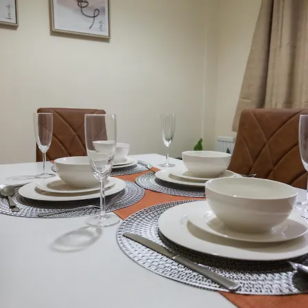 Modern 3bed-rooms Bradley Stoke Detached-house Free-parking Wifi Sleeps5 アパート