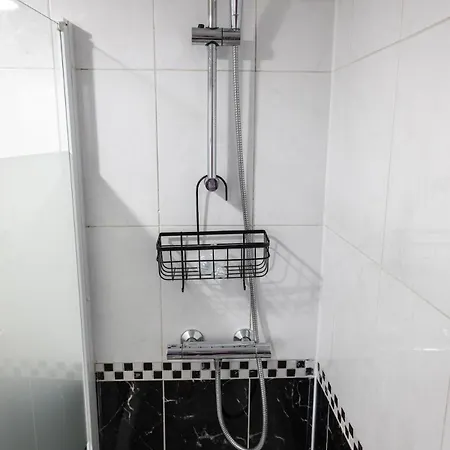 Modern 3bed-rooms Bradley Stoke Detached-house Free-parking Wifi Sleeps5 Appartement *
