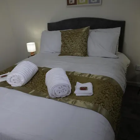 Modern 3bed-rooms Bradley Stoke Detached-house Free-parking Wifi Sleeps5 アパート *