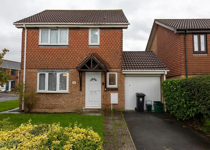 Modern 3bed-rooms Bradley Stoke Detached-house Free-parking Wifi Sleeps5