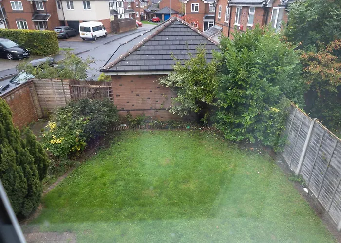 Lejlighed 3br Detached-house Free-parking Wifi Sleeps5