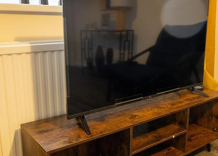 Апартаменти Modern 3bed-rooms Bradley Stoke Detached-house Free-parking Wifi Sleeps5