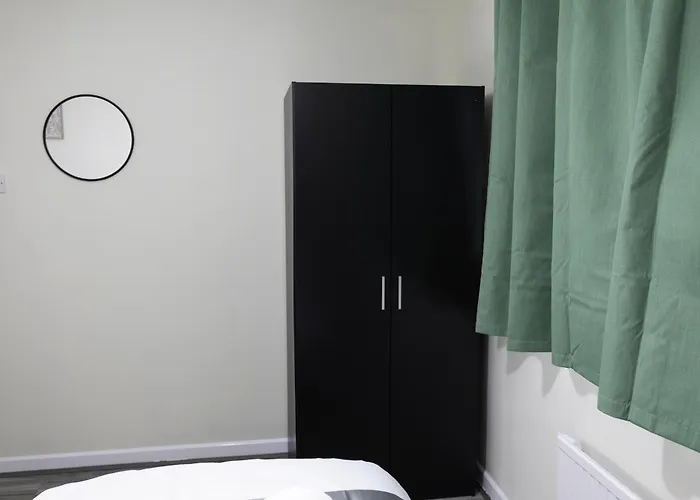 Modern 3bed-rooms Bradley Stoke Detached-house Free-parking Wifi Sleeps5 Μπρίστολ