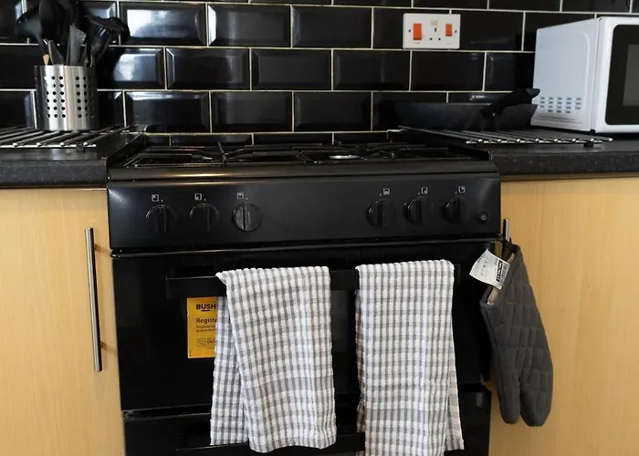 Lejlighed 3br Detached-house Free-parking Wifi Sleeps5