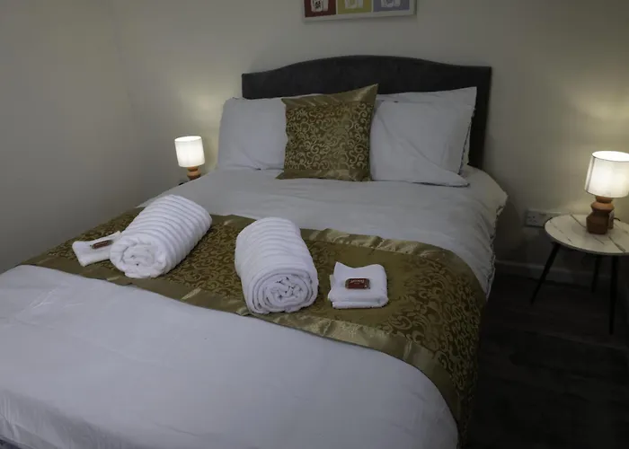 Modern 3bed-rooms Bradley Stoke Detached-house Free-parking Wifi Sleeps5 Апартаменти *