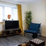 Modern 3bed-rooms Bradley Stoke Detached-house Free-parking Wifi Sleeps5 Διαμέρισμα