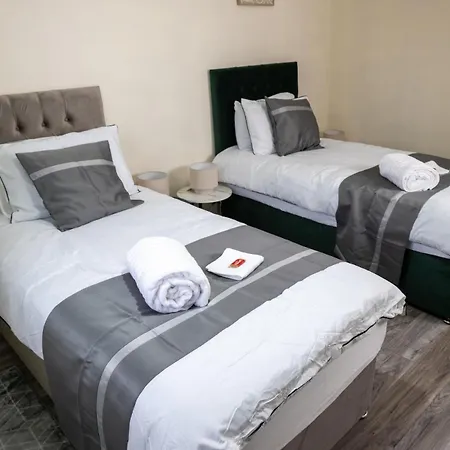 דירה Modern 3bed-rooms Bradley Stoke Detached-house Free-parking Wifi Sleeps5 בריסטול