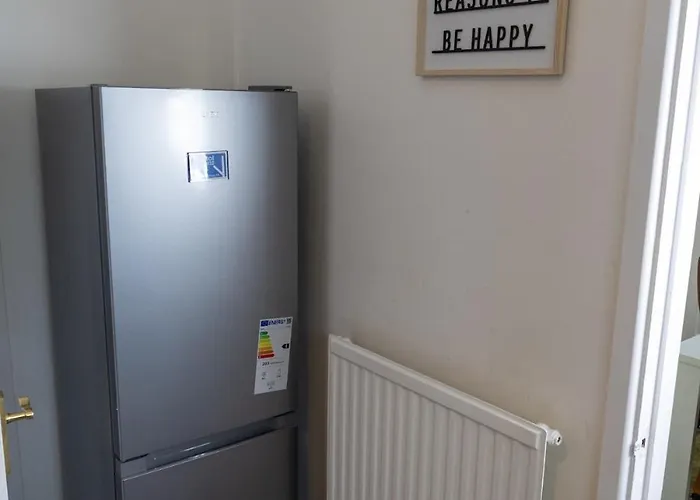 Apartman Modern 3bed-rooms Bradley Stoke Detached-house Free-parking Wifi Sleeps5 *